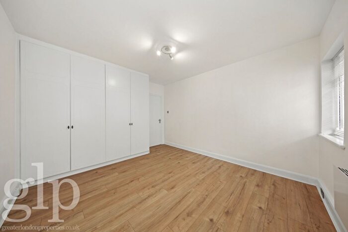 1 Bedroom Flat To Rent In Dean Street, London, W1D