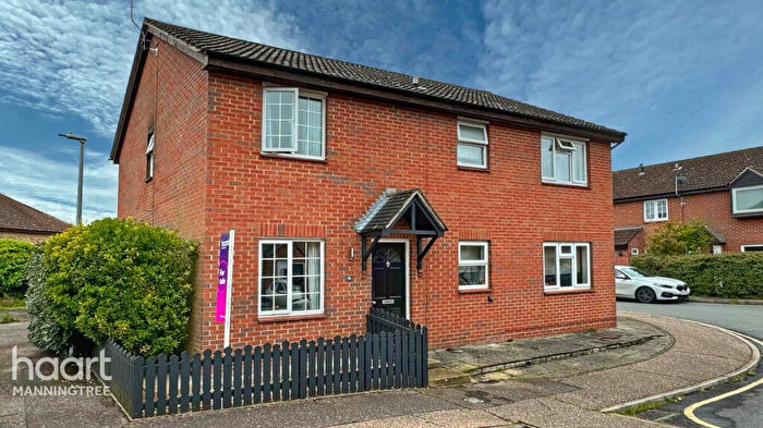 2 Bedroom Semi-Detached House For Sale In Nash Close, Manningtree, CO11