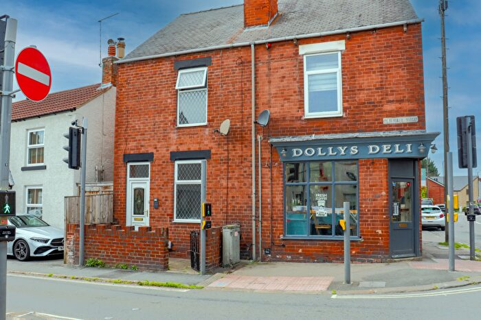 3 Bedroom Semi-Detached House For Sale In Old Hall Road, Chesterfield, Derbyshire, S40