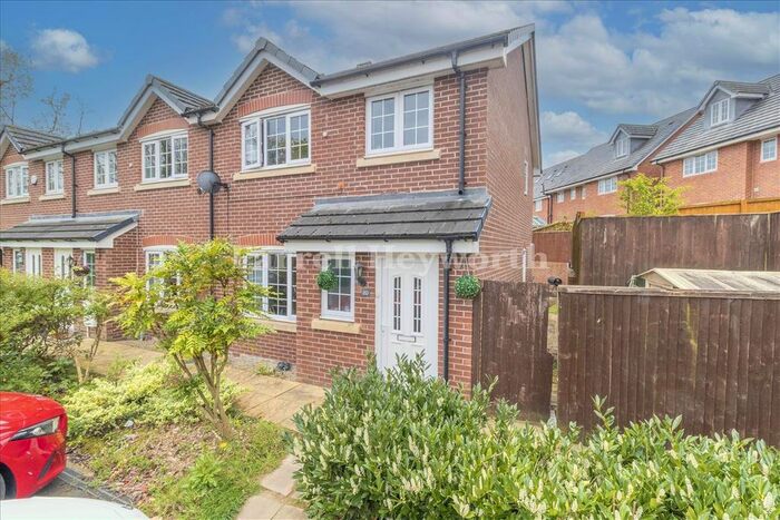 3 Bedroom Property For Sale In The Hawthorns, Preston, PR3