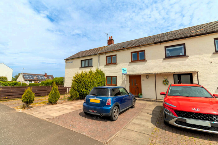 3 Bedroom Terraced House For Sale In Guthrie Street, Friockheim, DD11