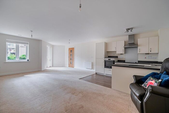 1 Bedroom Property For Sale In Bath Road, Devizes, SN10