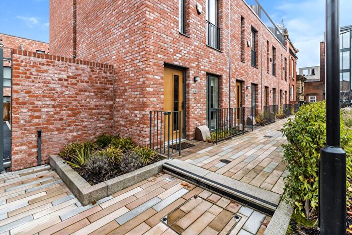 3 Bedroom House To Rent In Sterling Avenue, Salford, Greater Manchester, M3