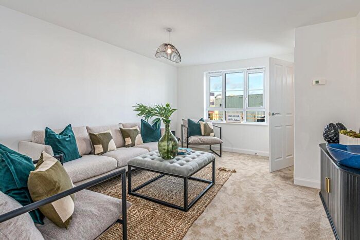 3 Bedroom Terraced House For Sale In Cuthbertson Walk Bucksburn Aberdeen, AB21