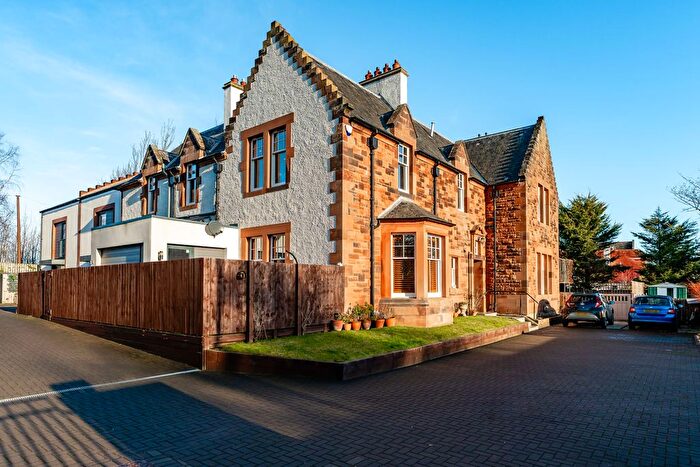 2 Bedroom Flat For Sale In / Lanark Road, Colinton, Edinburgh, EH13