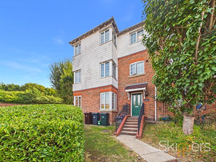 5 Bedroom Terraced House For Sale In Swaffer Way, Ashford, TN23