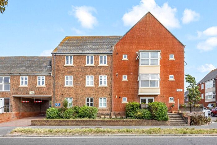 2 Bedroom Flat For Sale In Harbour Way, Shoreham-By-Sea, BN43