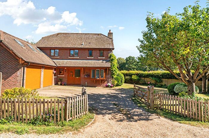 4 Bedroom Detached House For Sale In Ringwood Road, Alderholt, Fordingbridge, SP6