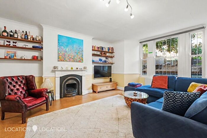2 Bedroom Property For Sale In Amhurst Road, Amhurst Road, E8