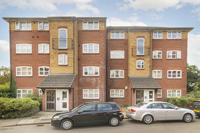 1 Bedroom Flat To Rent In Anderson Close, Acton, W3