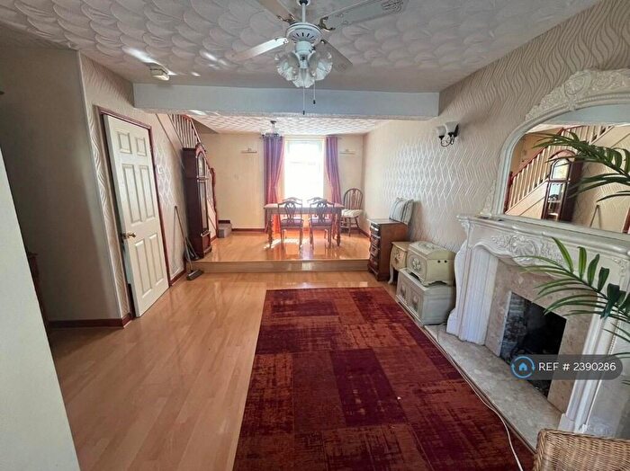 2 Bedroom Terraced House To Rent In Miskin Road, Tonypandy, CF40