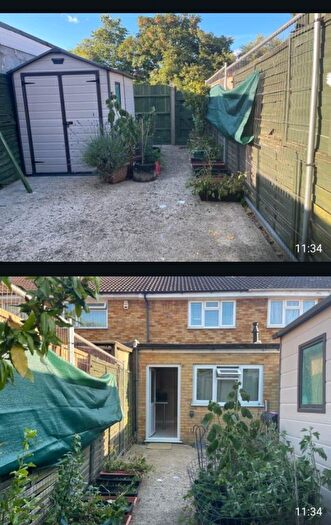 2 Bedroom Bungalow To Rent In Hayes, UB3