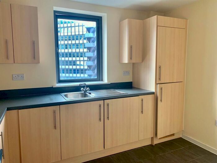 2 Bedroom Flat To Rent In Apartment, Salubrious Court, Salubrious Passage, Swansea, SA1