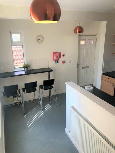 5 Bedroom House To Rent In Dillwyn Street, City Centre, Swansea, SA1