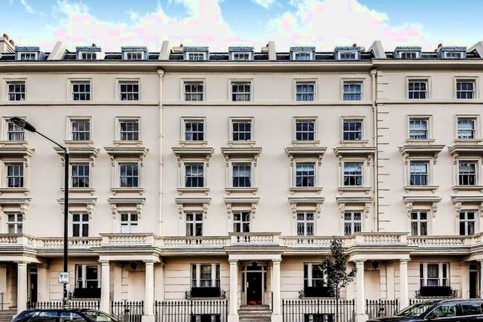 2 Bedroom Flat To Rent In Gloucester Street, London, SW1V