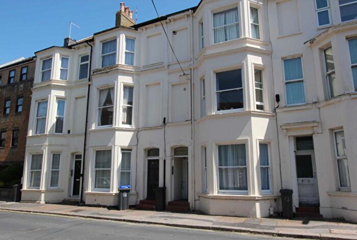 1 Bedroom Flat To Rent In Western Place, Worthing, BN11
