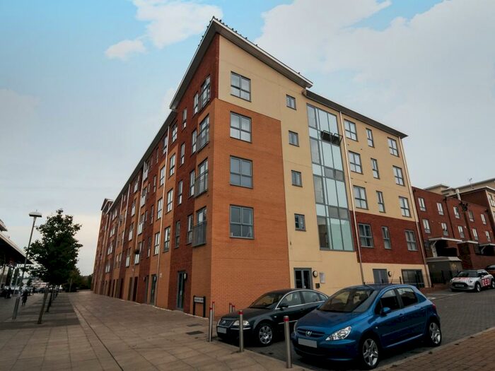 2 Bedroom Apartment To Rent In Englefield House, Moulsford Mews, Reading, RG30