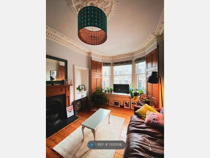 2 Bedroom Flat To Rent In Montgomery Street, Edinburgh, EH7