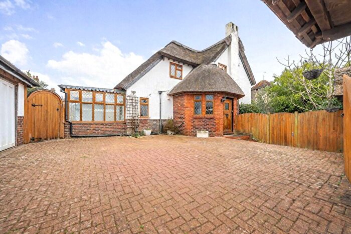 4 Bedroom Semi Detached House For Sale In Fircroft Avenue, Lancing, West Sussex, BN15