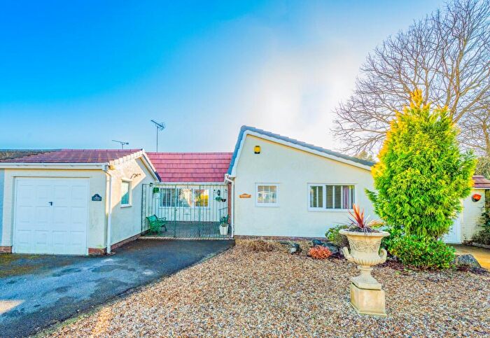 3 Bedroom Detached Bungalow For Sale In The Homestead, Wrexham, LL14