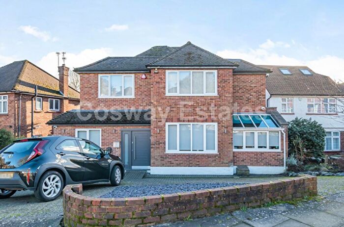 5 Bedroom Detached House For Sale In The Reddings, Mill Hill, NW7