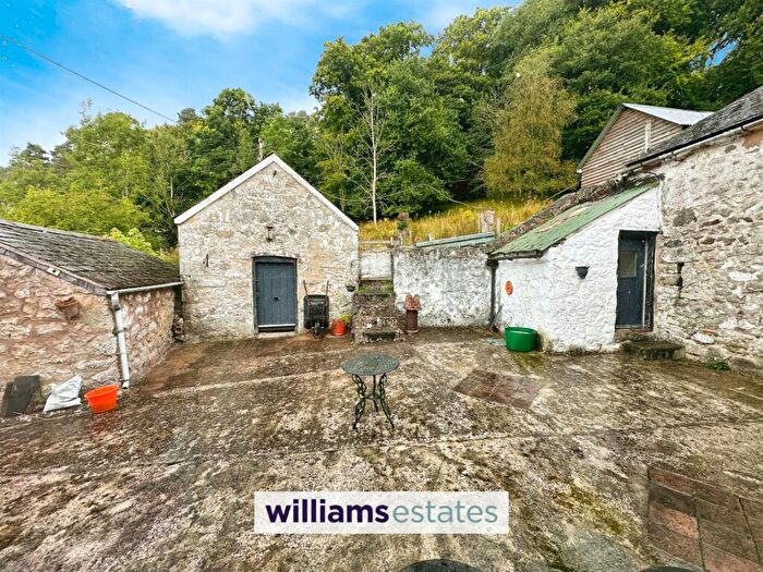 2 Bedroom Character Property For Sale In Ruthin Road, Mold, CH7