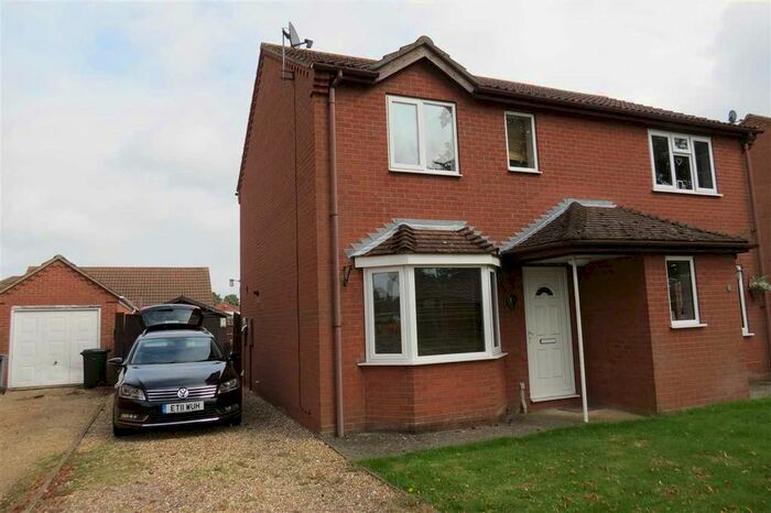 2 Bedroom Semi-Detached House To Rent In Castle Lane, Coningsby, Lincoln, LN4