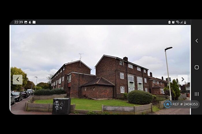 4 Bedroom Flat To Rent In Maybury Road, Barking, IG11