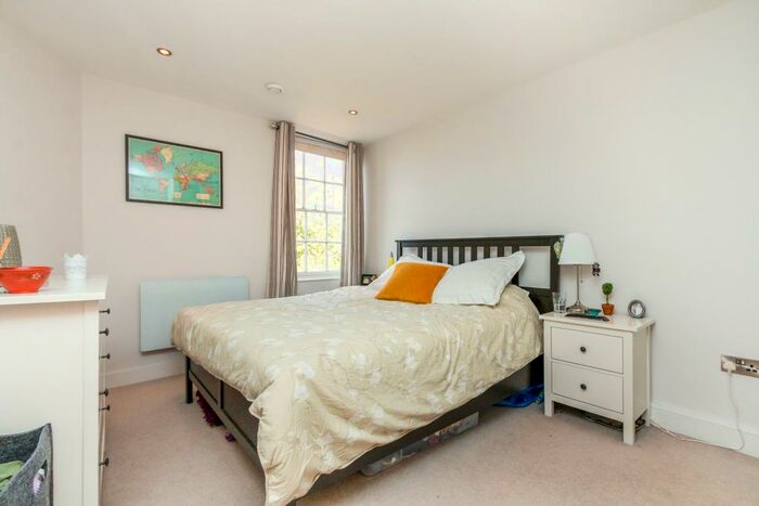 1 Bedroom Apartment To Rent In Windover Mews, Basingstoke, RG21