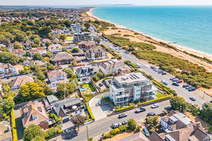 4 Bedroom Detached House For Sale In Keswick Road, Boscombe Manor, Bournemouth, BH5