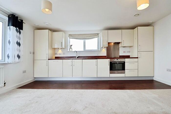 2 Bedroom Apartment For Sale In Pearse Close, Penarth, CF64