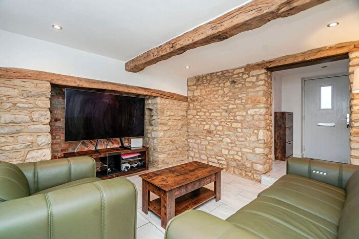 2 Bedroom End Terrace House For Sale In Wharf Lane, Old Stratford, Milton Keynes, MK19