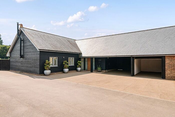 5 Bedroom Barn Conversion To Rent In Station Road, Tring, HP23