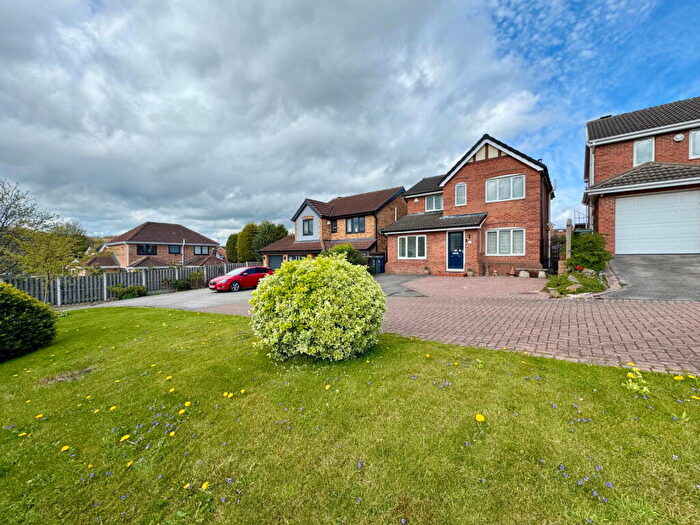 3 Bedroom Detached House For Sale In Cowley Green, Wombwell, Barnsley, S73