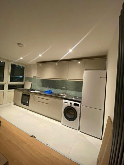 4 Bedroom Maisonette To Rent In Cordelia Street, London, E14