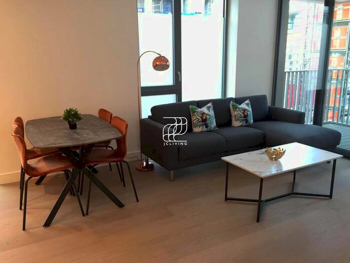 2 Bedroom Flat To Rent In Bowden House, Prince Of Wales Drive, SW11