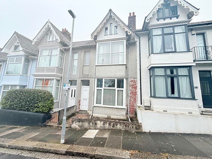 1 Bedroom Flat For Sale In Spacious First Floor Flat With Private Decking Period Building Popular Location, PL4