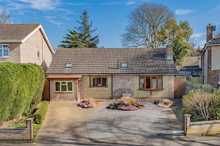 3 Bedroom Detached Bungalow For Sale In The Crescent, Kettering, NN15