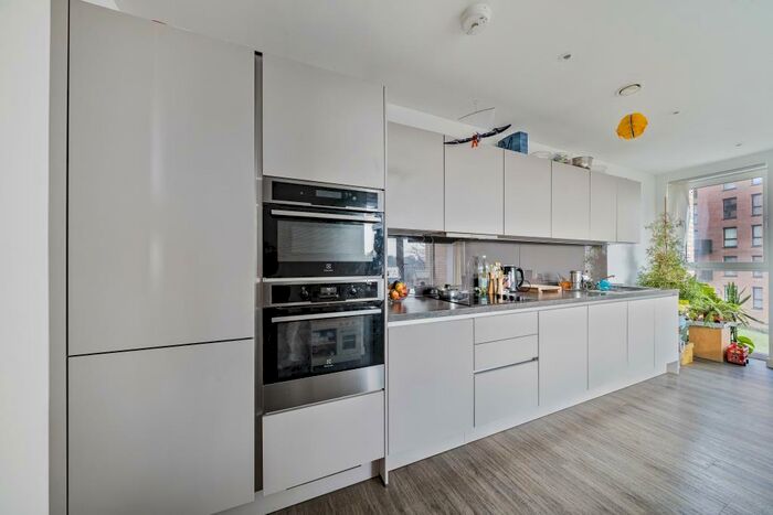 2 Bedroom Apartment To Rent In Moorhen Drive, West Hendon, NW9