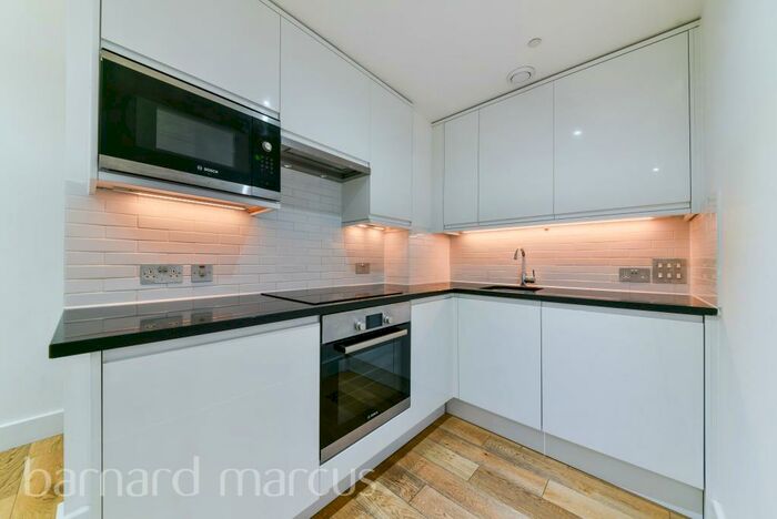 1 Bedroom Flat To Rent In Sutton Court Road, Sutton, SM1