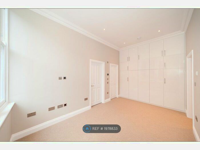 Studio To Rent In Adelaide Road, Surbiton, KT6