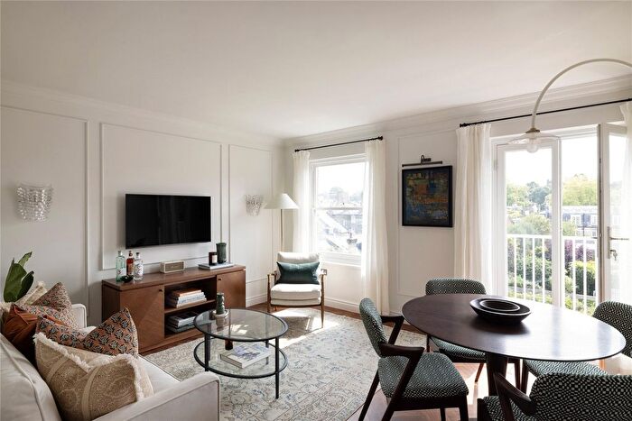 1 Bedroom Flat For Sale In Ladbroke Square, London, W11