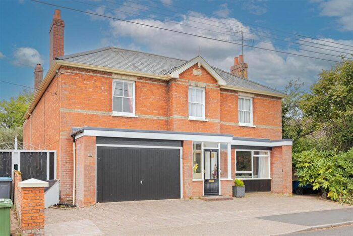 5 Bedroom Detached House For Sale In Fairfield Road, Saxmundham, IP17