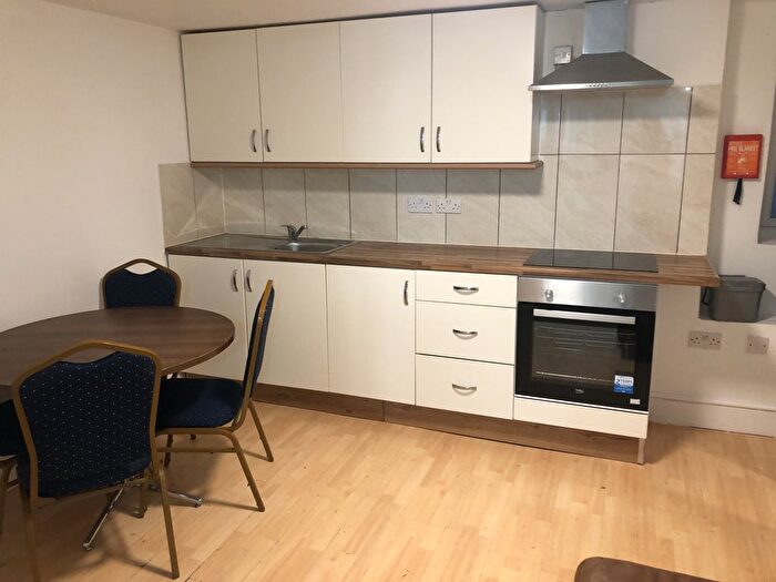 2 Bedroom Flat To Rent In Erleigh Road Reading, RG1
