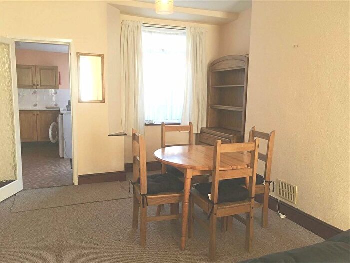 2 Bedroom Terraced House To Rent In West Street, Hoole, CH2