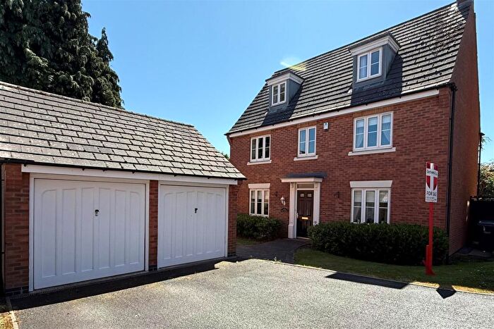 5 Bedroom Detached House For Sale In Eden Gardens, Rowley Regis, B65