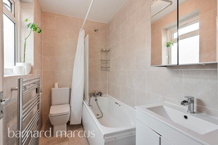 4 Bedroom House To Rent In Kingston Road, Kingston Upon Thames, KT1