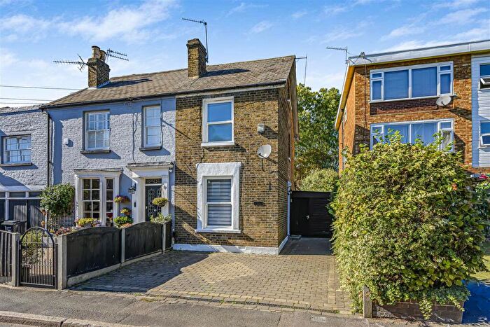 3 Bedroom House To Rent In Prospect Road, Woodford Green, IG8