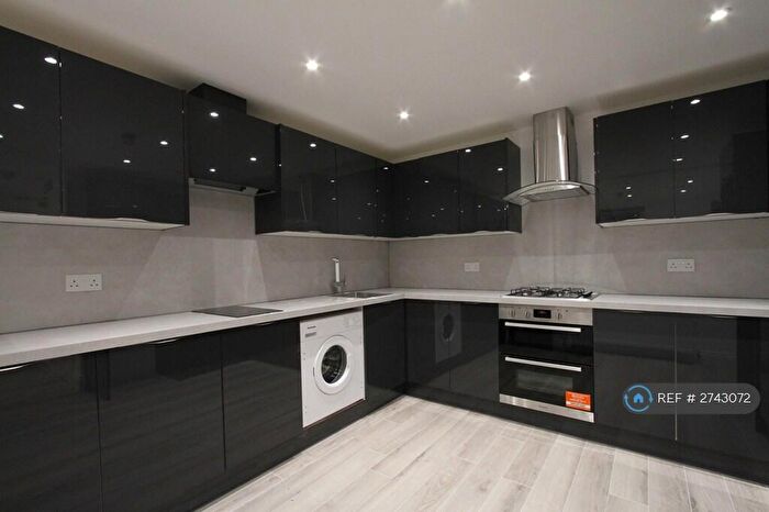 6 Bedroom Terraced House To Rent In Gun Hill Place, Basildon, SS16