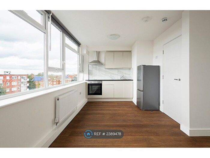 Studio To Rent In Rubens House, London, N3